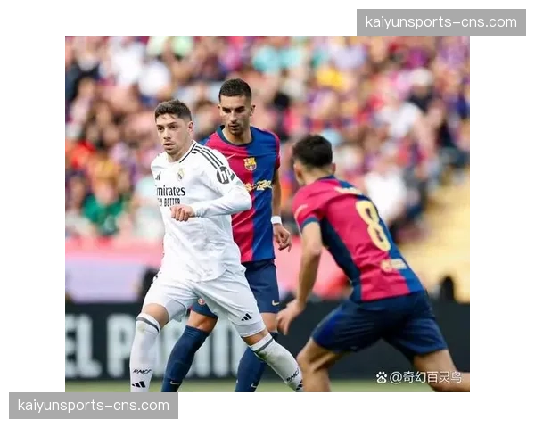 西班牙国家德比半场战报：巴萨1-1皇马，比赛节奏极快，转换频繁
