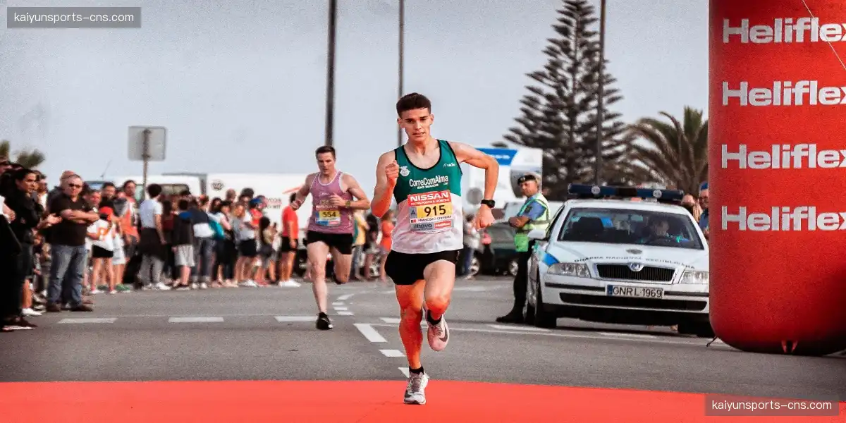 👑 冠军荣耀绽放瞬间，每一帧都是传世经典，历史由你见证！📜